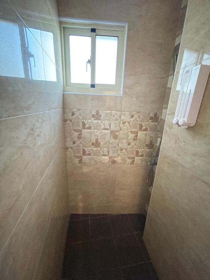 Apartament 逢甲柏斯青年旅棧 Taizhong Zewnętrze zdjęcie