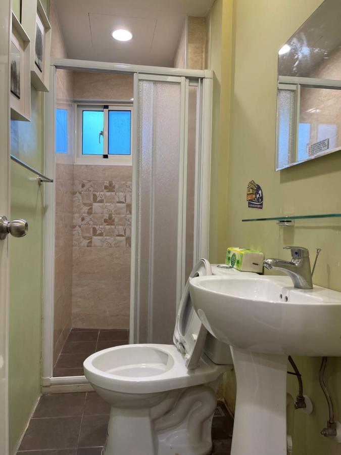 Apartament 逢甲柏斯青年旅棧 Taizhong Zewnętrze zdjęcie