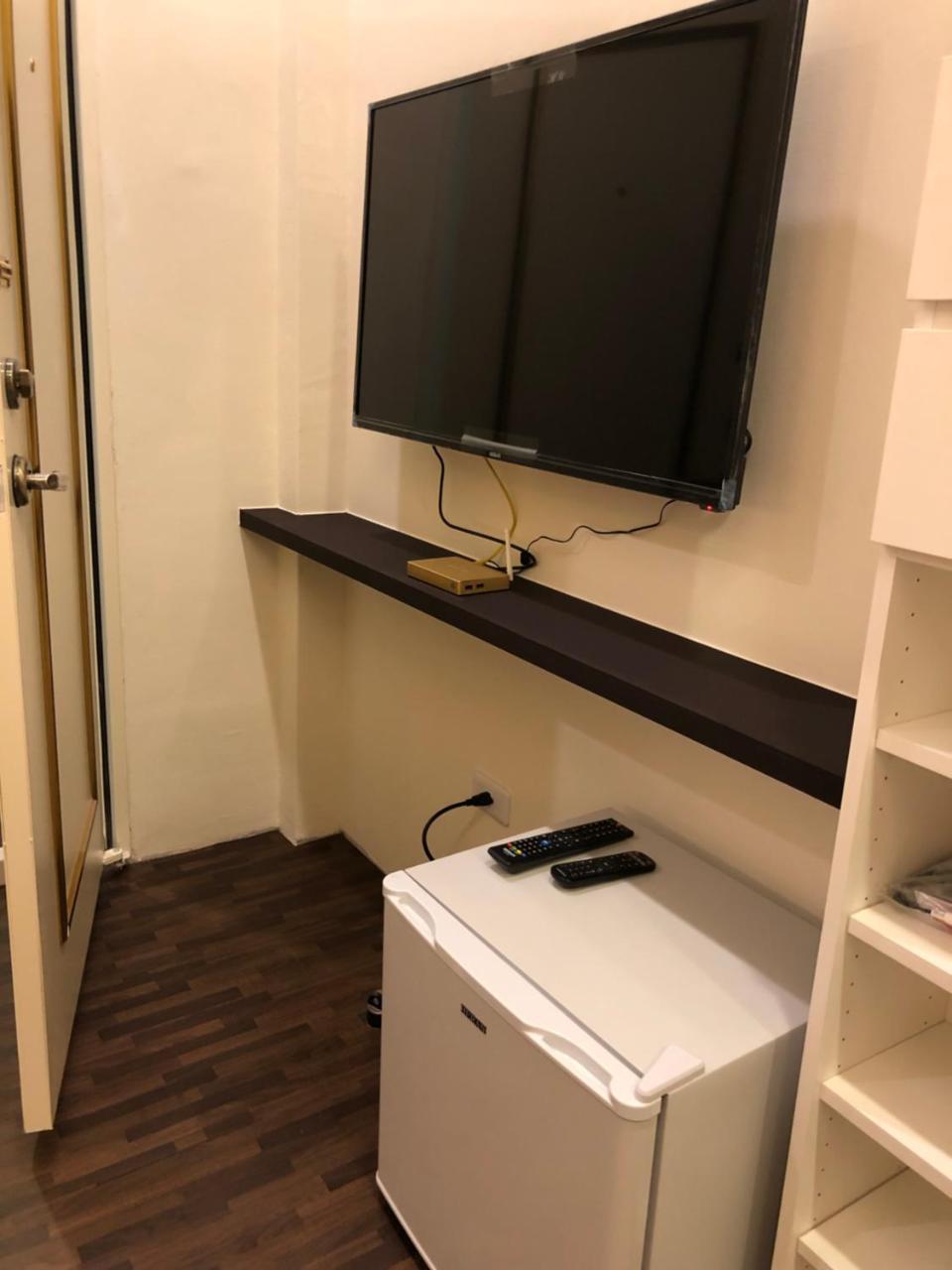 Apartament 逢甲柏斯青年旅棧 Taizhong Zewnętrze zdjęcie